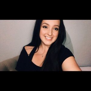 Meet your Posher, Kacie